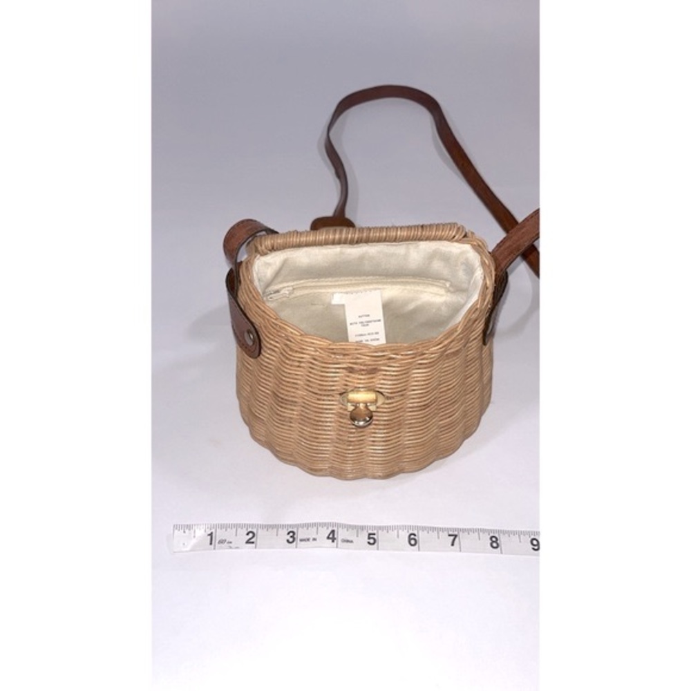 Rattan Basketweave Crossbody Bag w/ Leather Strap - Picture 4 of 6